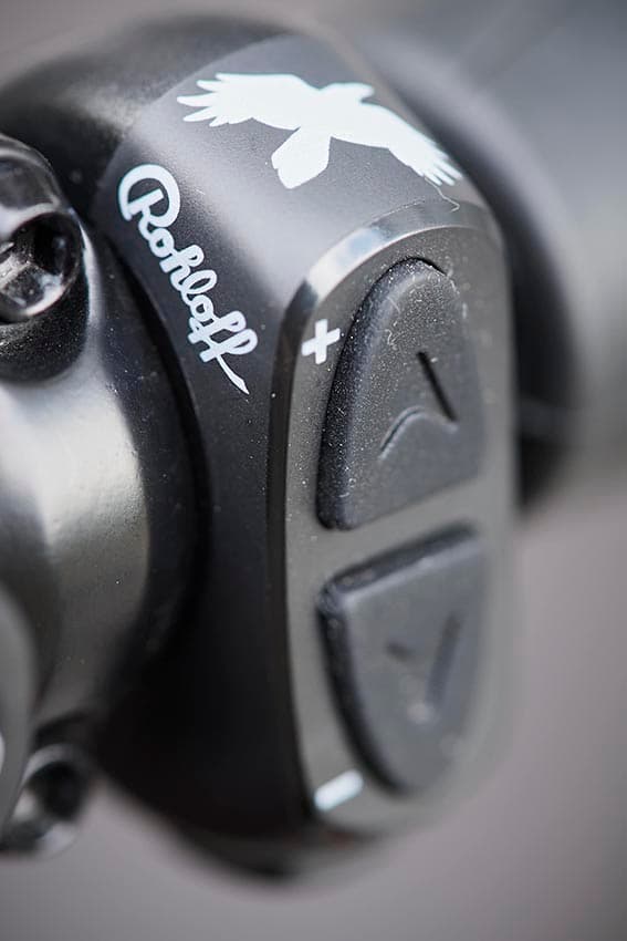 Detalle de los pulsadores elecrónicos del Rohloff E-14